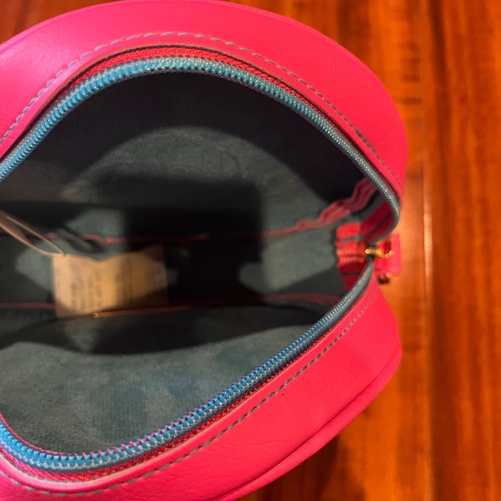 Juicy Couture Purse Bag Oui Splash Hot Pink Blue Round Crossbody Small New‎ NWT - Picture 9 of 9